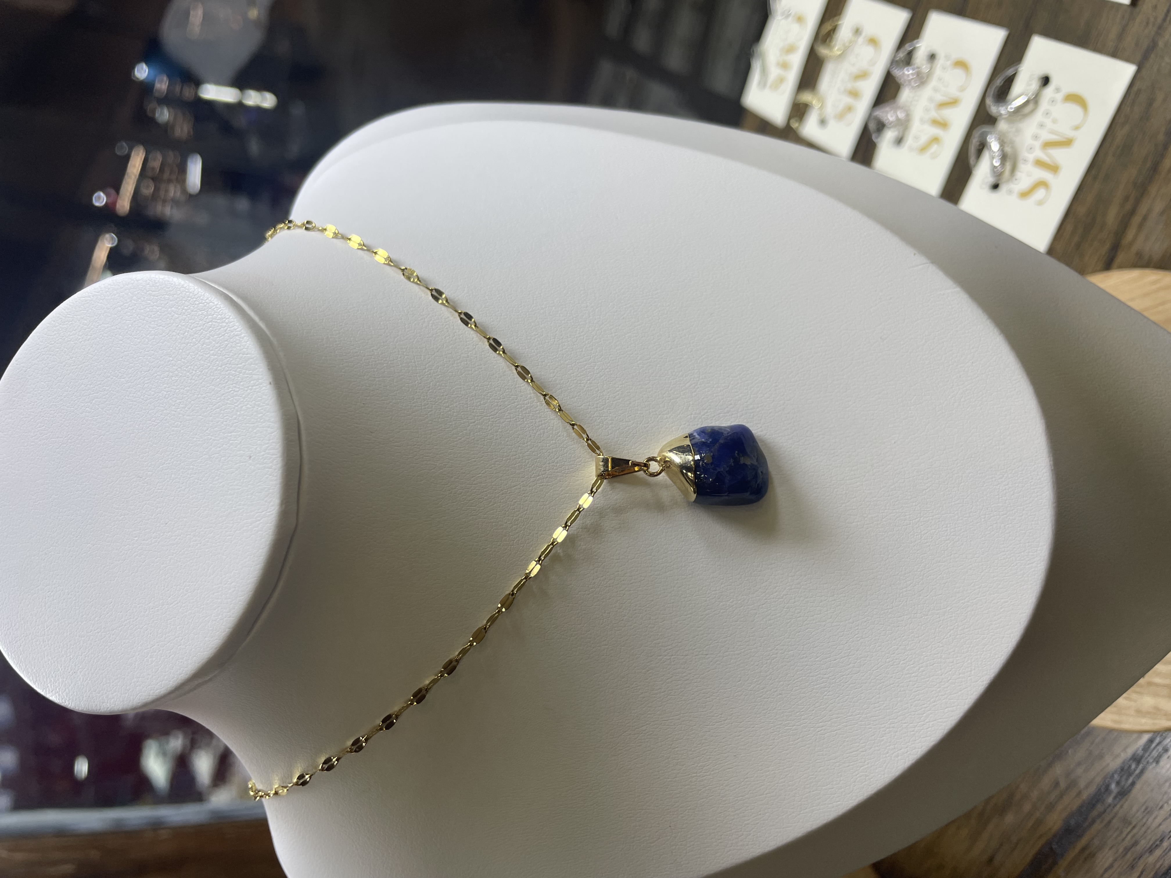 Collar lapislázuli
